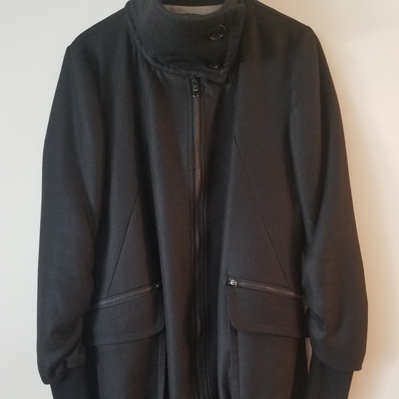 Italian Made Coat - Picture 1 of 4